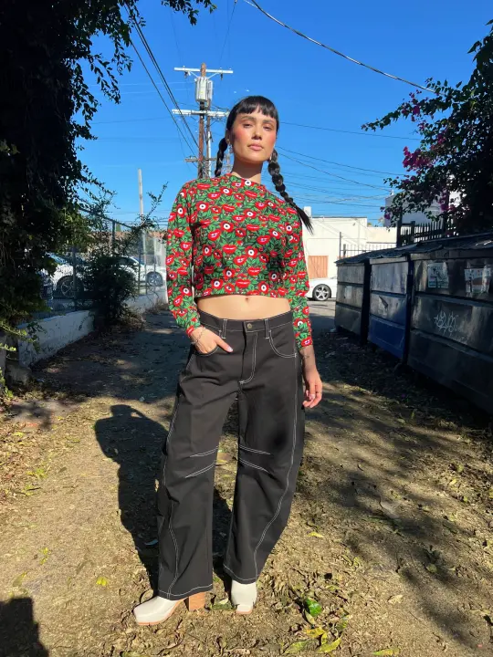 Track Top Poison Ivy