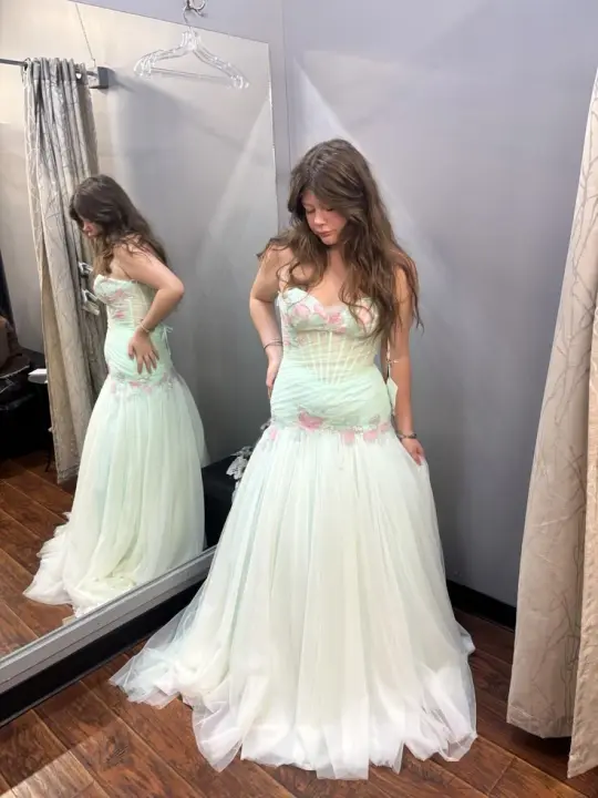 Puffy Tulle Women's Prom Gown Soft Green Waist Fitted Maxi Evening Dress Birthday Dress — Fall Outfit 2026 New  RS3260