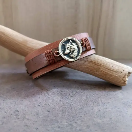 White Wolf Leather Bracelet – Spirit Animal in Brass or Silver 925