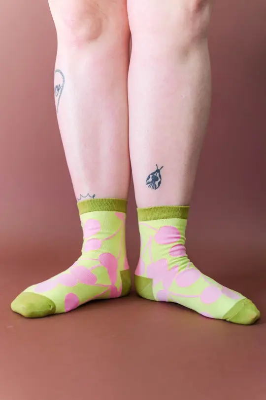 PISTACHIO CHERRY JUMBLE SOCKS