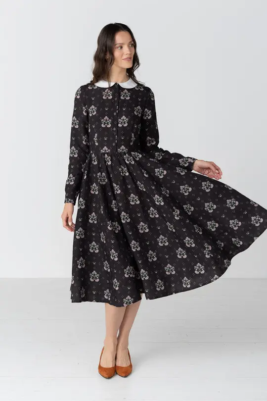 Classic – Long Sleeve Peter Pan Collar Linen Dress