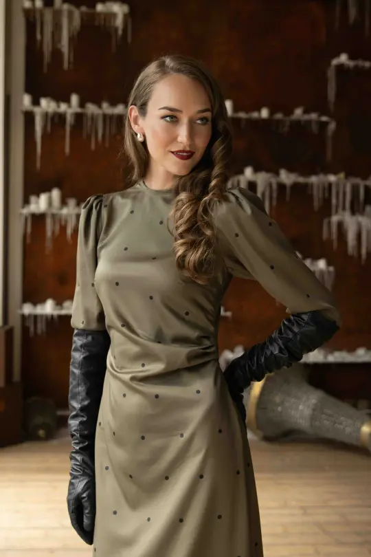 Long Sleeve Midi Dress in Green | Dotted Charm