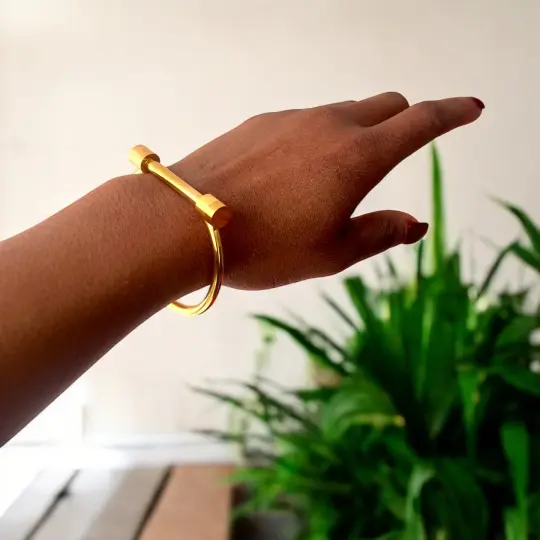 Beaujo Screw-On Bracelet in Gold