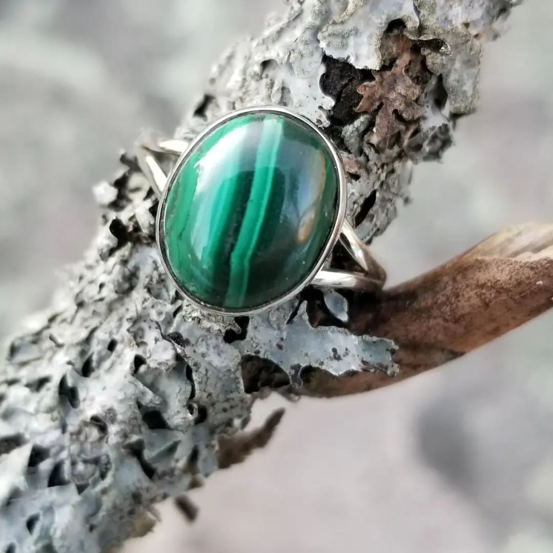 Simmi - Malachite Ring in Sterling Silver