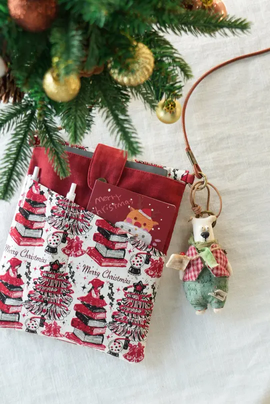 Vintage Christmas A5 Book & Journal Sleeve | Ships in 1 week