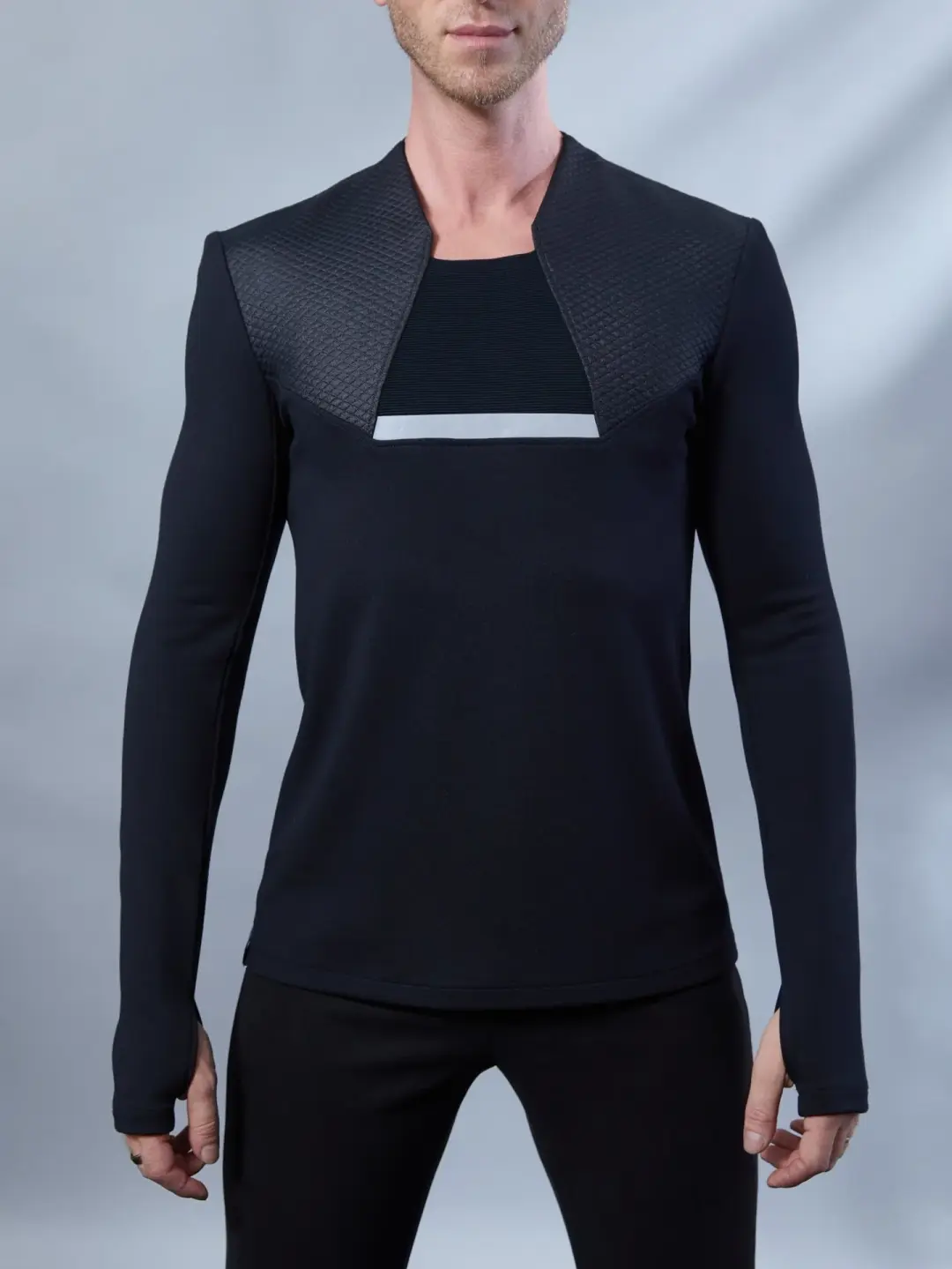 ILM-S Long sleeve black pullover