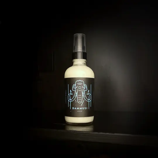 Dammusi aftershave balm with pump