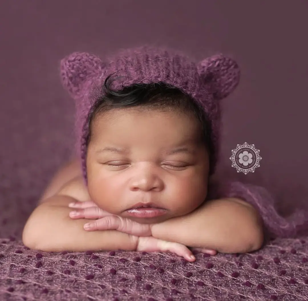 Esther pebble knit Beanbag Backdrop
