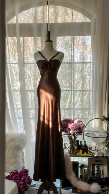 Dark brown halter-neck, fitted, backless, sexy, long ball gown R7704