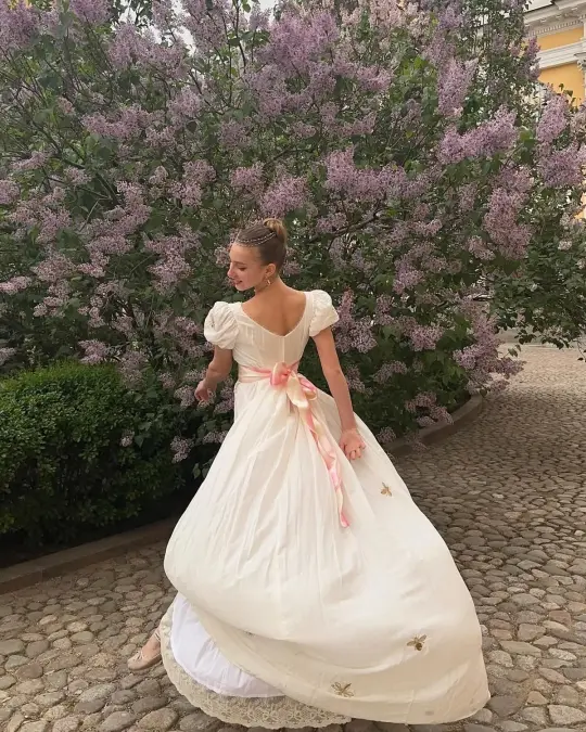 Puffy Tiered Prom Gown White Women's Corset Maxi Birthday Dress — Fall Outfit 2026 New RS3081