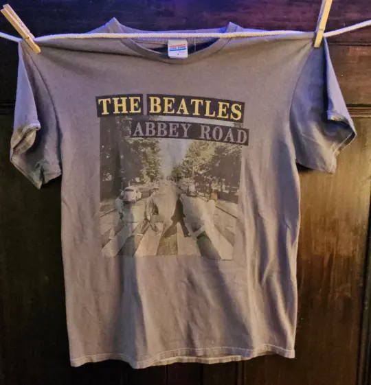 The Beatles Abbey Rd junk food t-shirt, S