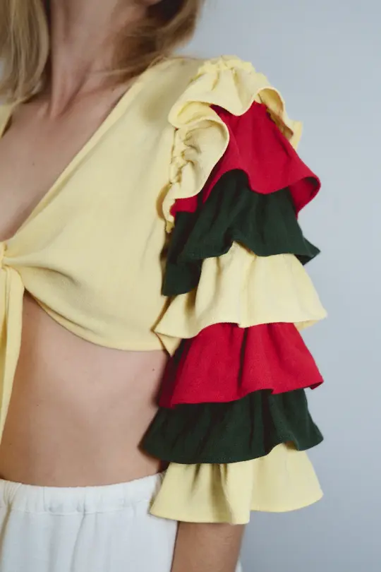 5 left - Burger Soft Linen Rumba Top
