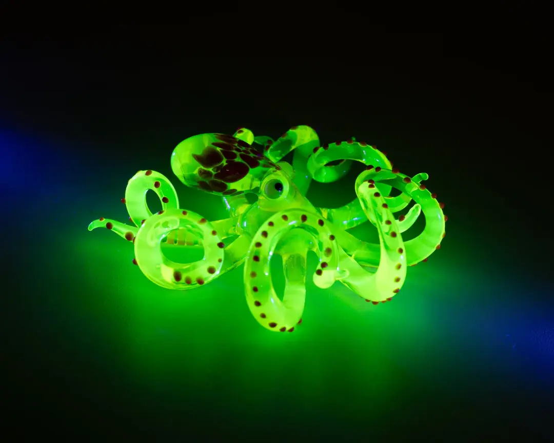 Red Bronze Handmade Uranium Glass Octopus – Luminous Marine Sculpture