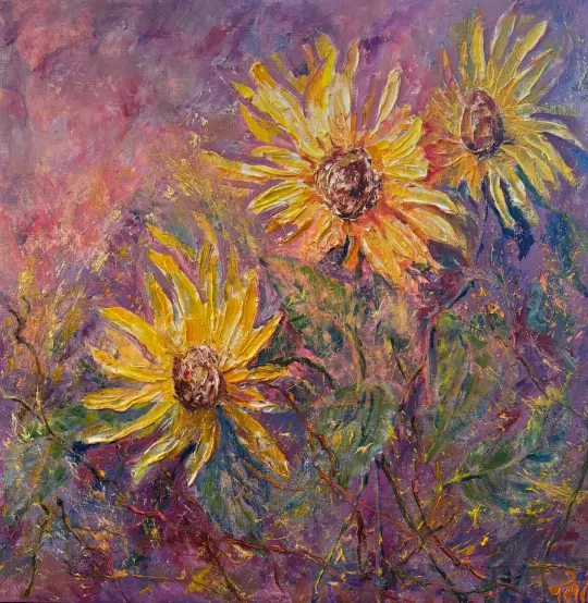 Essence of Bloom: Golden Resonance