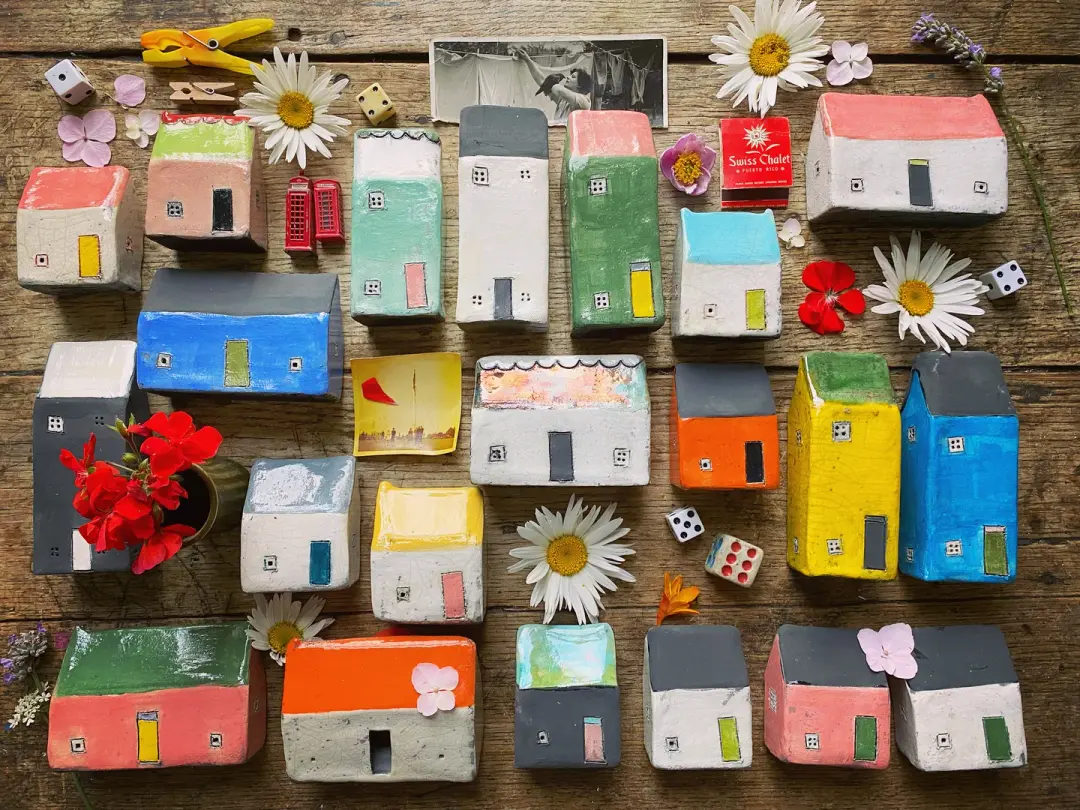 Matching Ceramic House with 'The Raku Banham Borough' 1000 Piece Limited Edition Jigsaw