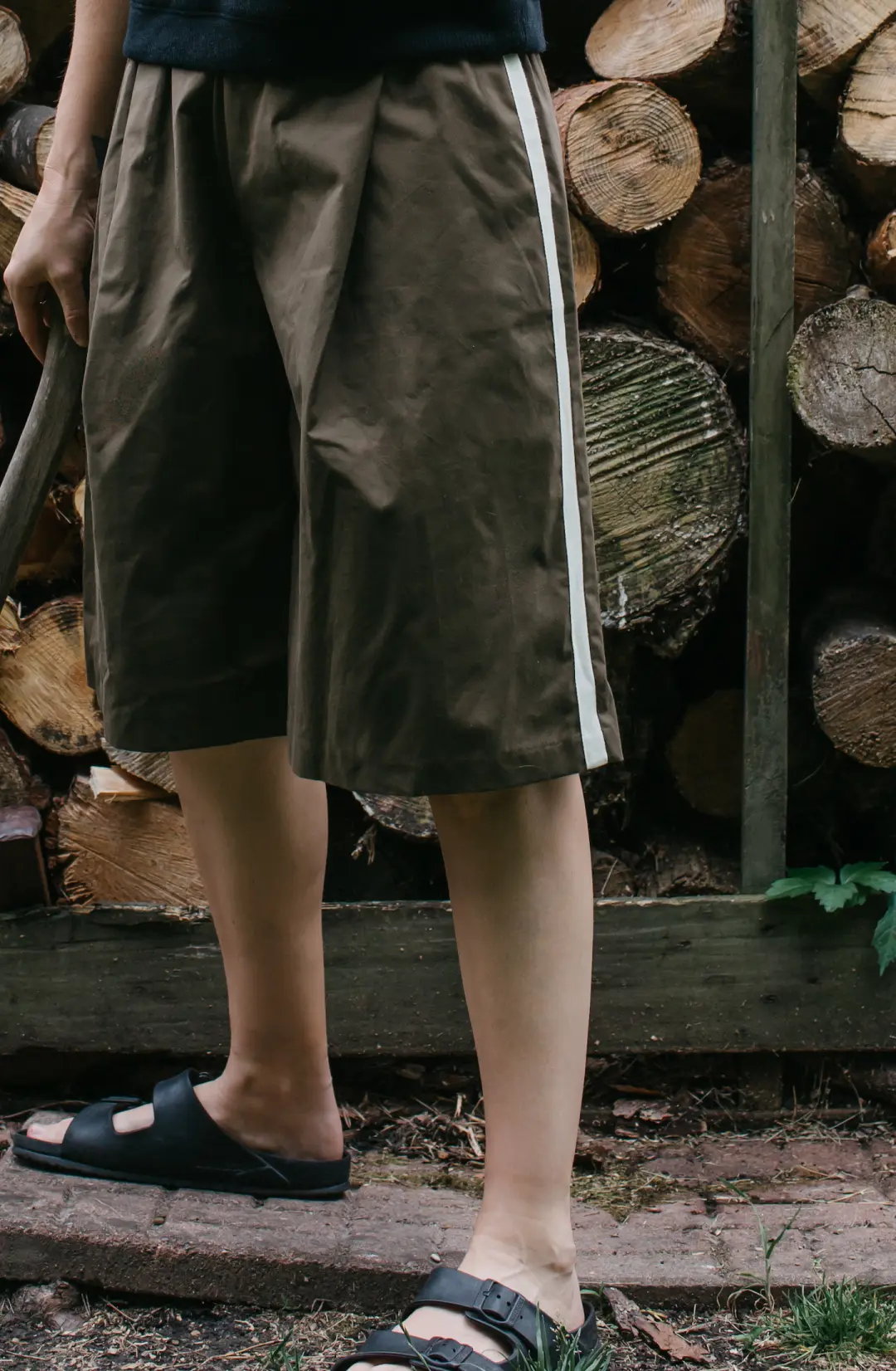 Double Hitch Short in Moss