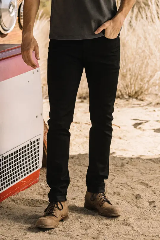 The Scissors Slim tapered - Black Raw 10.5oz Selvedge