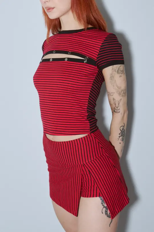 Calvin Snap Tee Blood Stripe