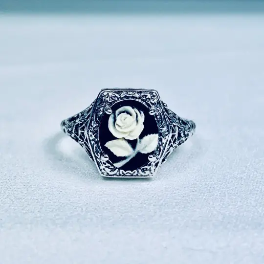 Cameo Ring, Black & White Rose Cameo, Sterling Silver Filigree D417