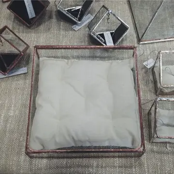 Lidded Jewelry Box / Display Box