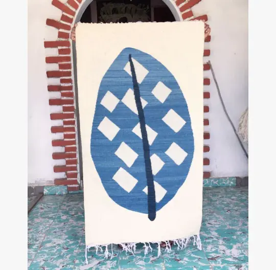 RUG | leaf