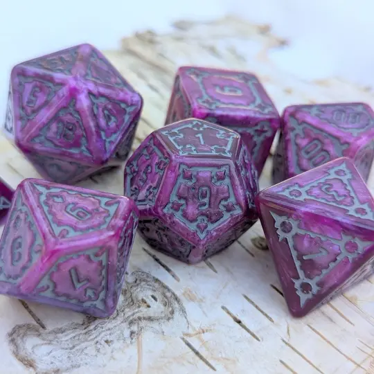 Luscious Castle Dice – 7-Piece Extra Large 25mm Purple Pink Glitter DnD Dice