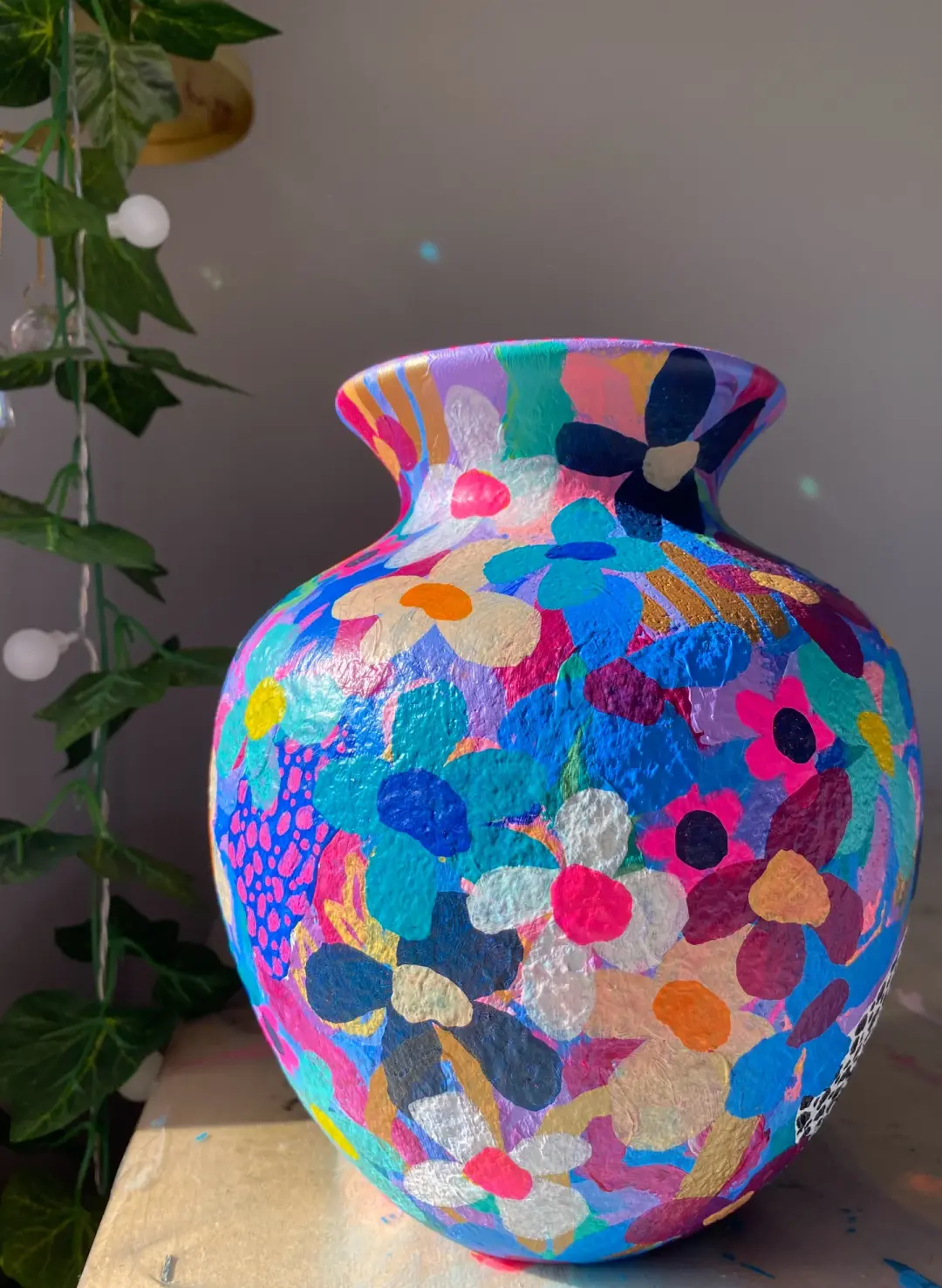 Hand Painted Vase 🩵