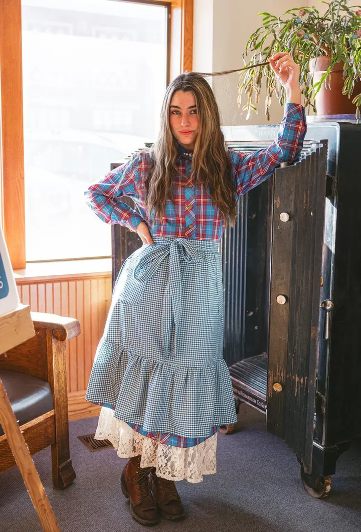 Cotton Folk Apron in Kansas