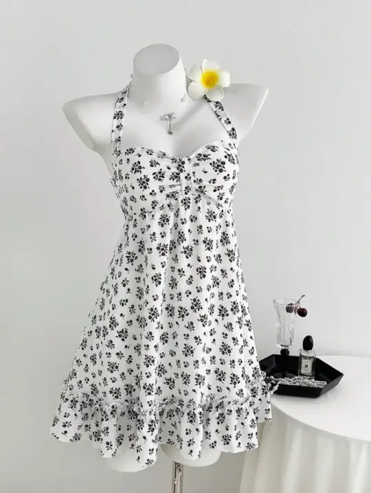 Minimalist White Floral Homecoming Dress ,A-Line Strapless Short Prom Dress RS957