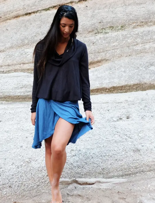 Petal Front Short Skirt