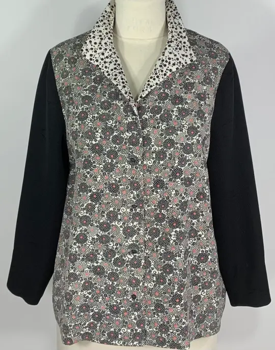 Black and White Little Kiku Hitoe Top