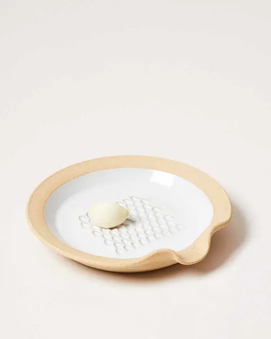 Silo Garlic Grater Dish