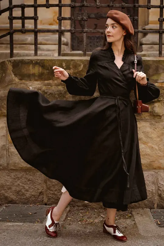 Darcy – Linen Wrap Dress with Ruffled V-Neckline