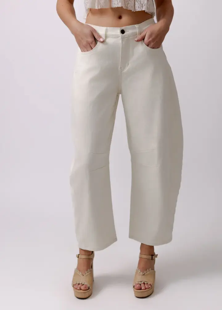 Miraya Barrel Jean in Ecru