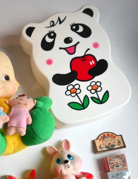 Panda bento box  (Vintage Find)