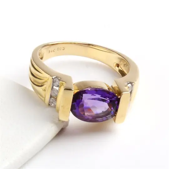 Modern Amethyst Ring