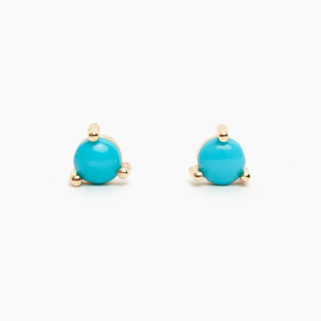 3-Prong Gemstone Stud Earrings