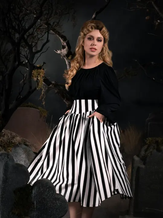 Sleepy Hollow™ The Katrina Skirt in Black and White