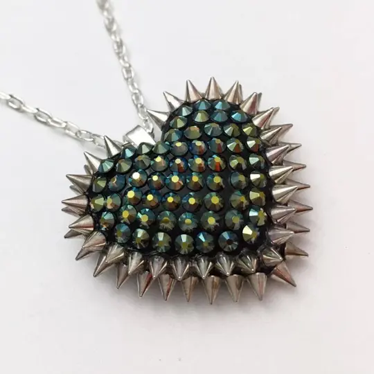 Mini Spiked & Paved Heart Necklace | Iridescent Green