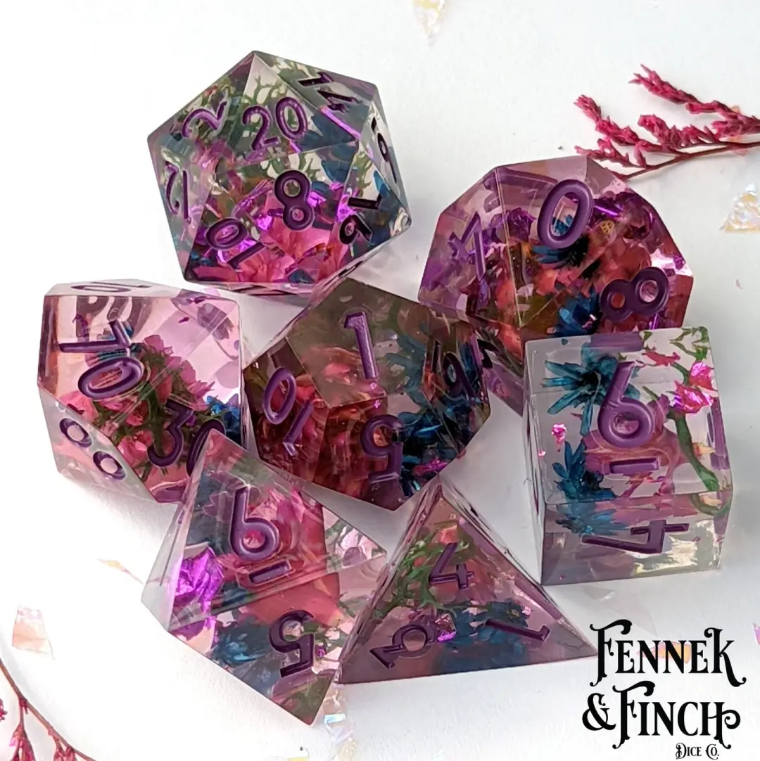 Midnight Garden Sharp Edge DnD Dice Set – 7-Piece with Real Flowers | Fennek & Finch