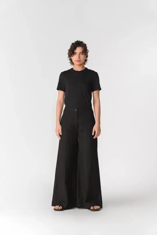 WIDE LEG PIN-TUCK PANTS