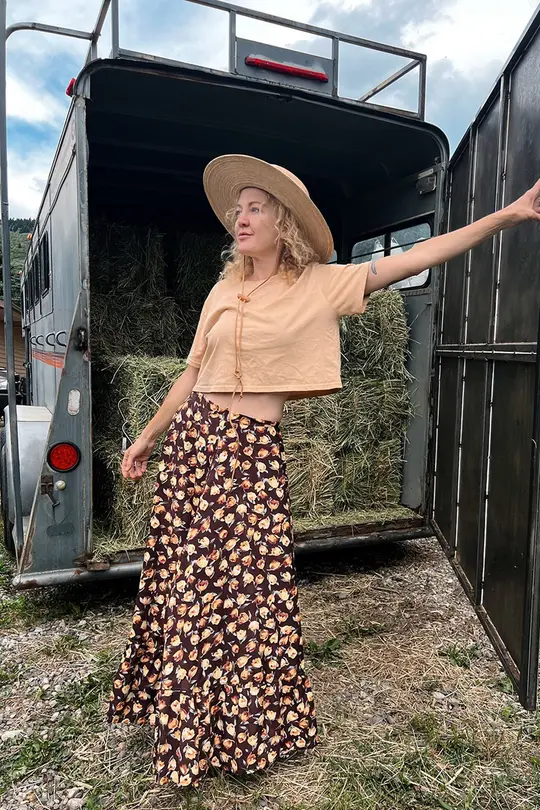 White Bear Skirt in Coffee Bloom