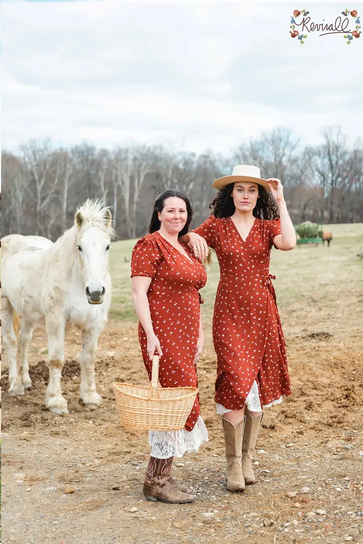 Dorothy Catherine Dress in Maple Lawn