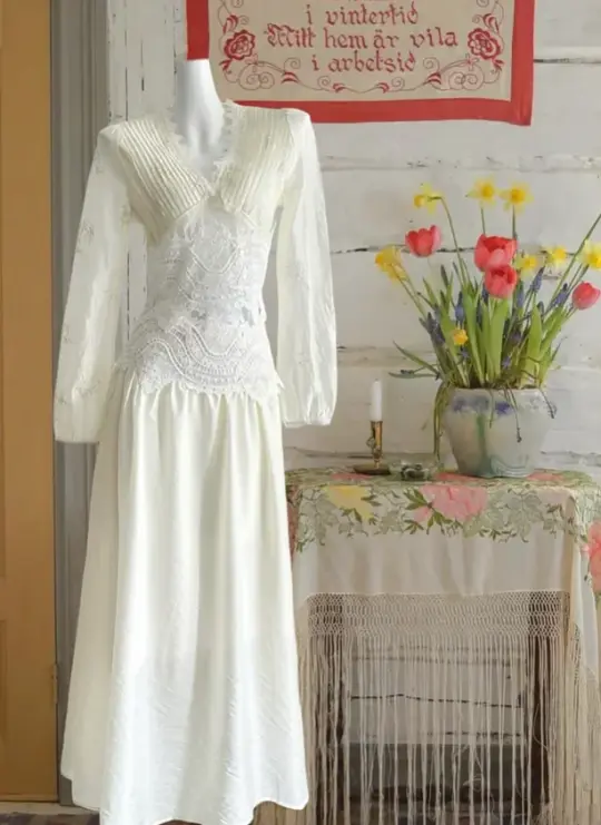 White long-sleeved printed fitted elegant long dress, ball gown R6245