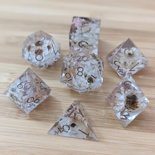 Prairie Flowers Sharp Edge DnD Dice Set – 7-Piece with Real Botanicals | Fennek & Finch