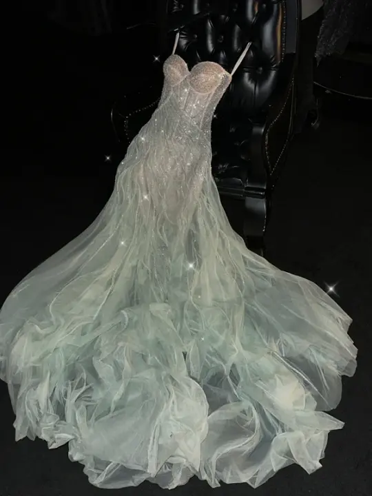 Light green sequined halter-neck fitted long ball gown R8819