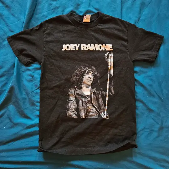 Joey Ramone Chaser tag tee-shirt, size S