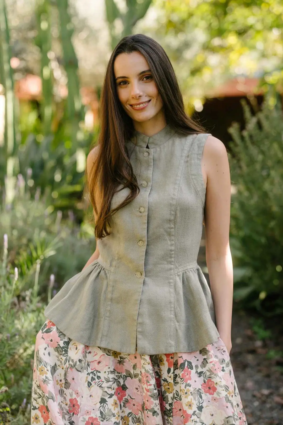 Peplum – Twill Linen Vest with Mandarin Collar