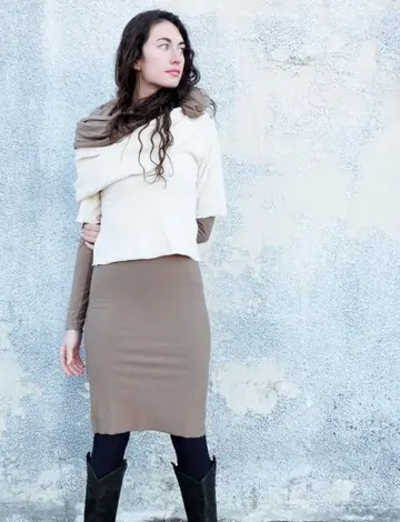 Super Cowl Simplicity VELOUR Cropped Shirt