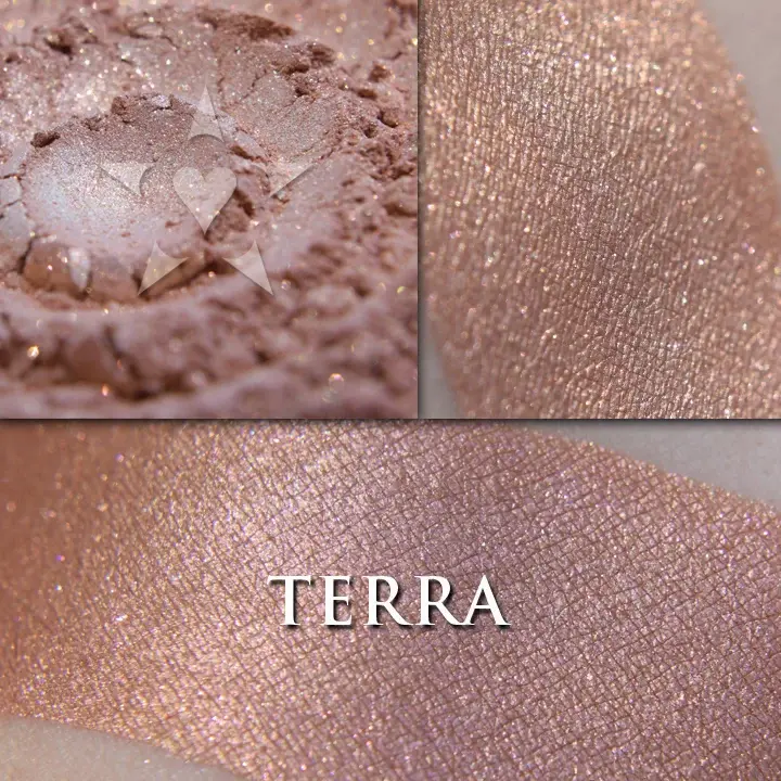 TERRA -  Highlighter/Bronzer - Multipurpose (Eye/Cheek/Face/Lip Safe)